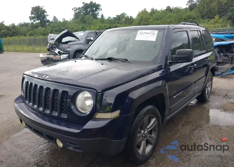 2015 Jeep Patriot Latitude z USA, uszkodzony, nr VIN 1C4NJPFA7FD343613